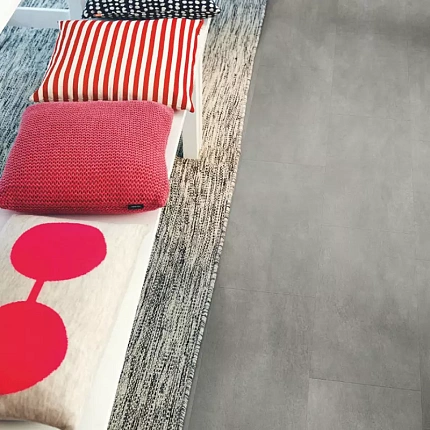 Фото - Виниловая плитка Pergo Optimum Tile Click Бетон Серый Темный